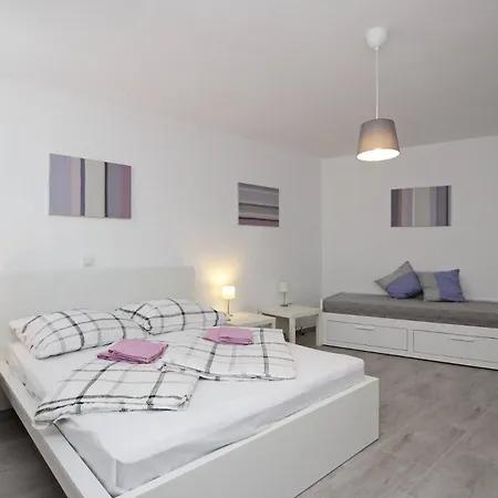 House Lavanda - Kricin, Underground Level Apartman *